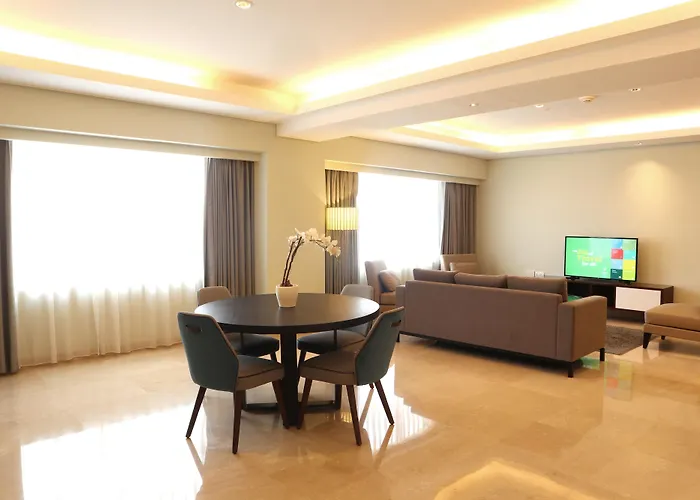 Holiday Inn & Suites Jakarta Gajah Mada By Ihg